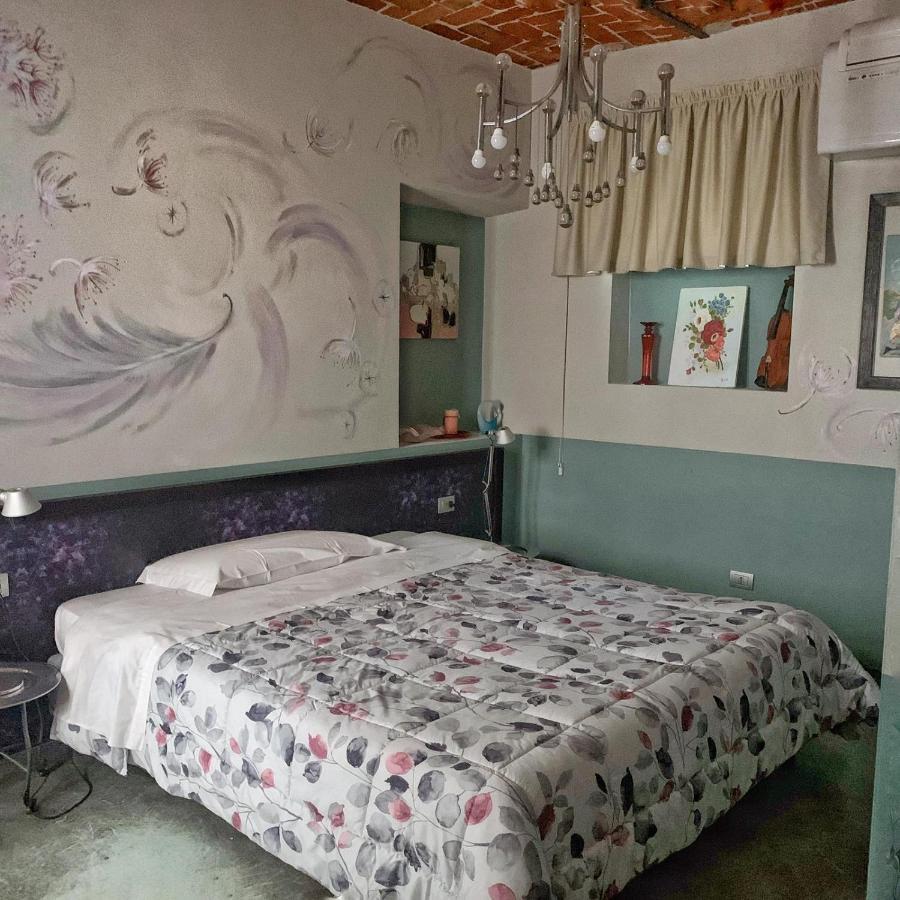 Cortiletto D'Alba Camere Con Ristorante מראה חיצוני תמונה