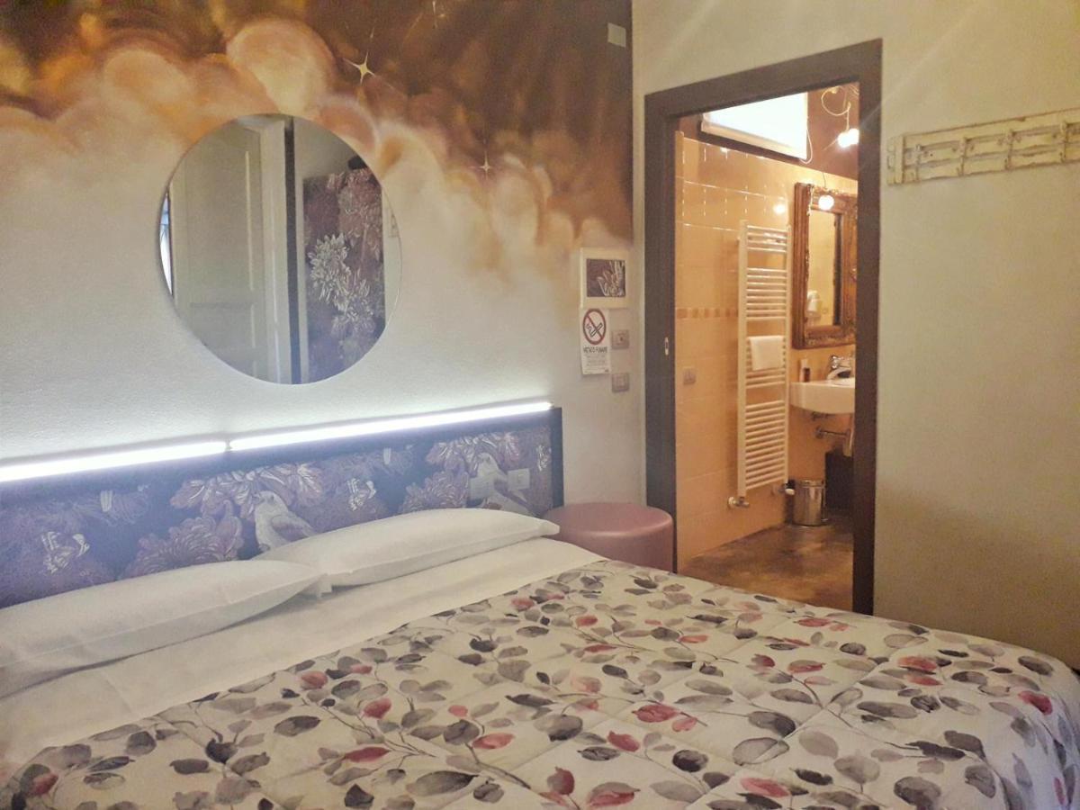 Cortiletto D'Alba Camere Con Ristorante מראה חיצוני תמונה
