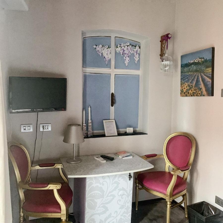 Cortiletto D'Alba Camere Con Ristorante מראה חיצוני תמונה